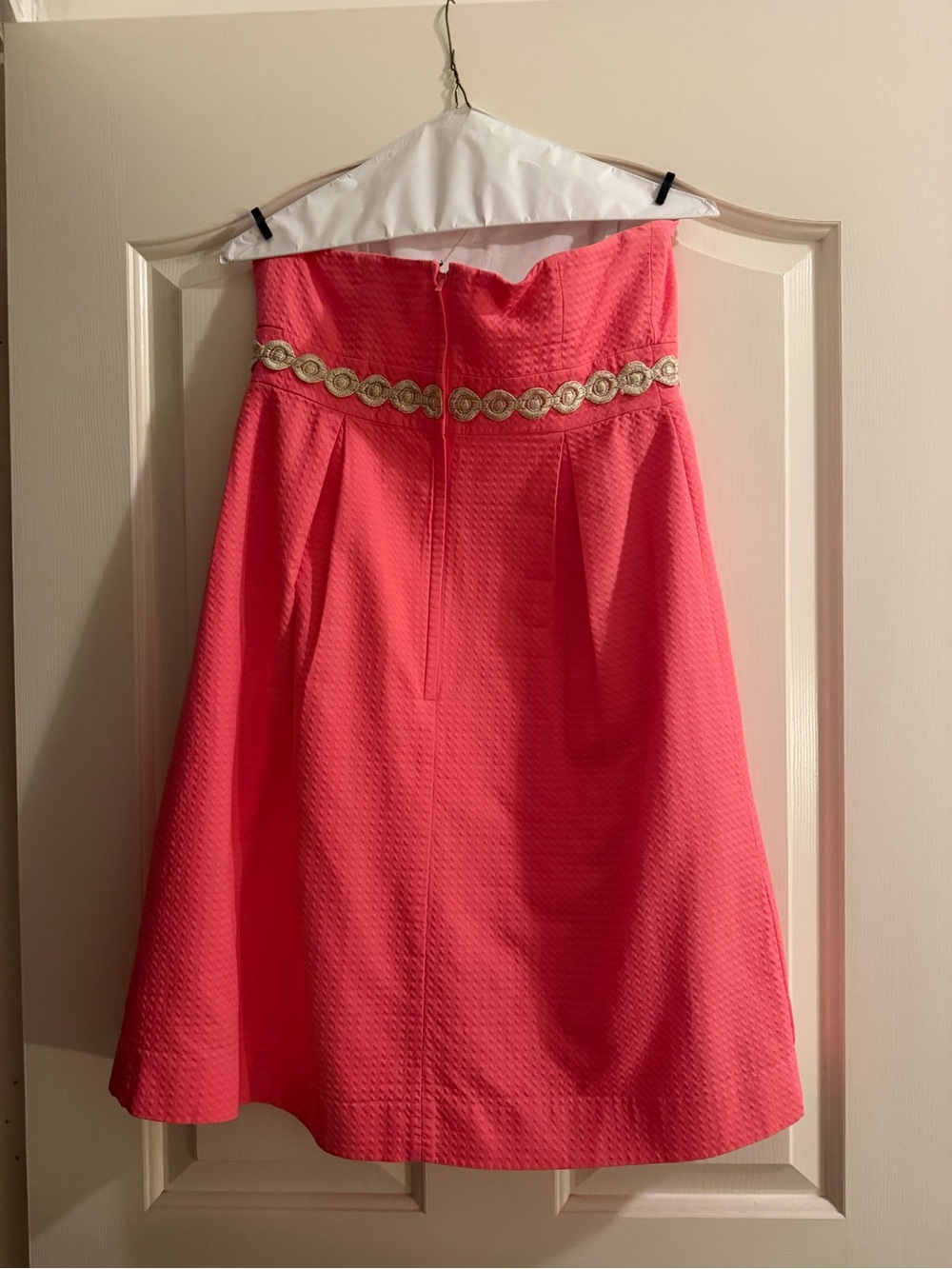 Lilly Pulitzer Pink Logo Tag on Light Pink Fabric - Picture 3 of 5